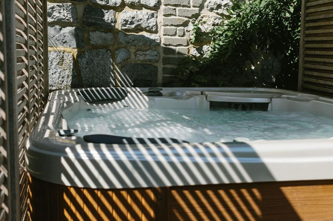 B&B L'Echappee Belle Welness Spa Et Table D'Hotes Falaën Exterior foto